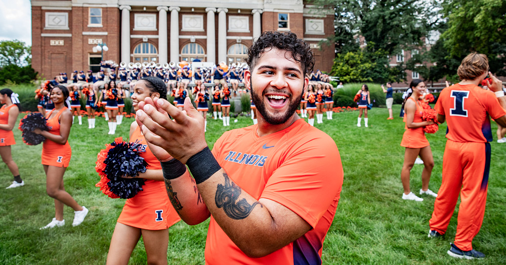 new students flood campus for Quad Day, an event which showcases club, RSO, and group opportunities at Illinois
