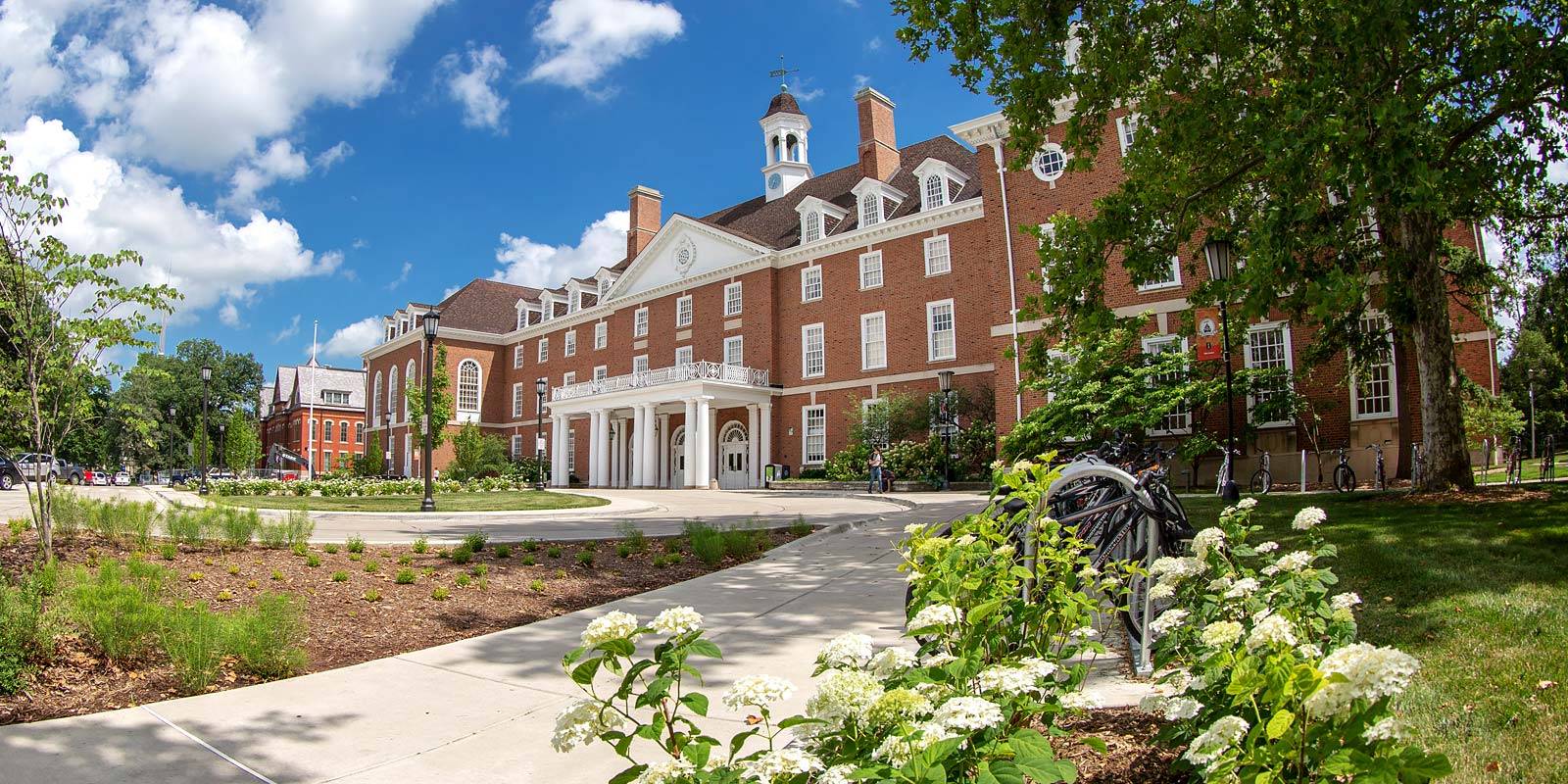 view of the Illini Union from Green Street